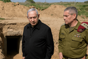 Israeli Prime Minister Benjamin Netanyahu and IDF Chief of Staff Eyal Zamir stand near a Hamas tunnel entrance in southern Gaza during inspection